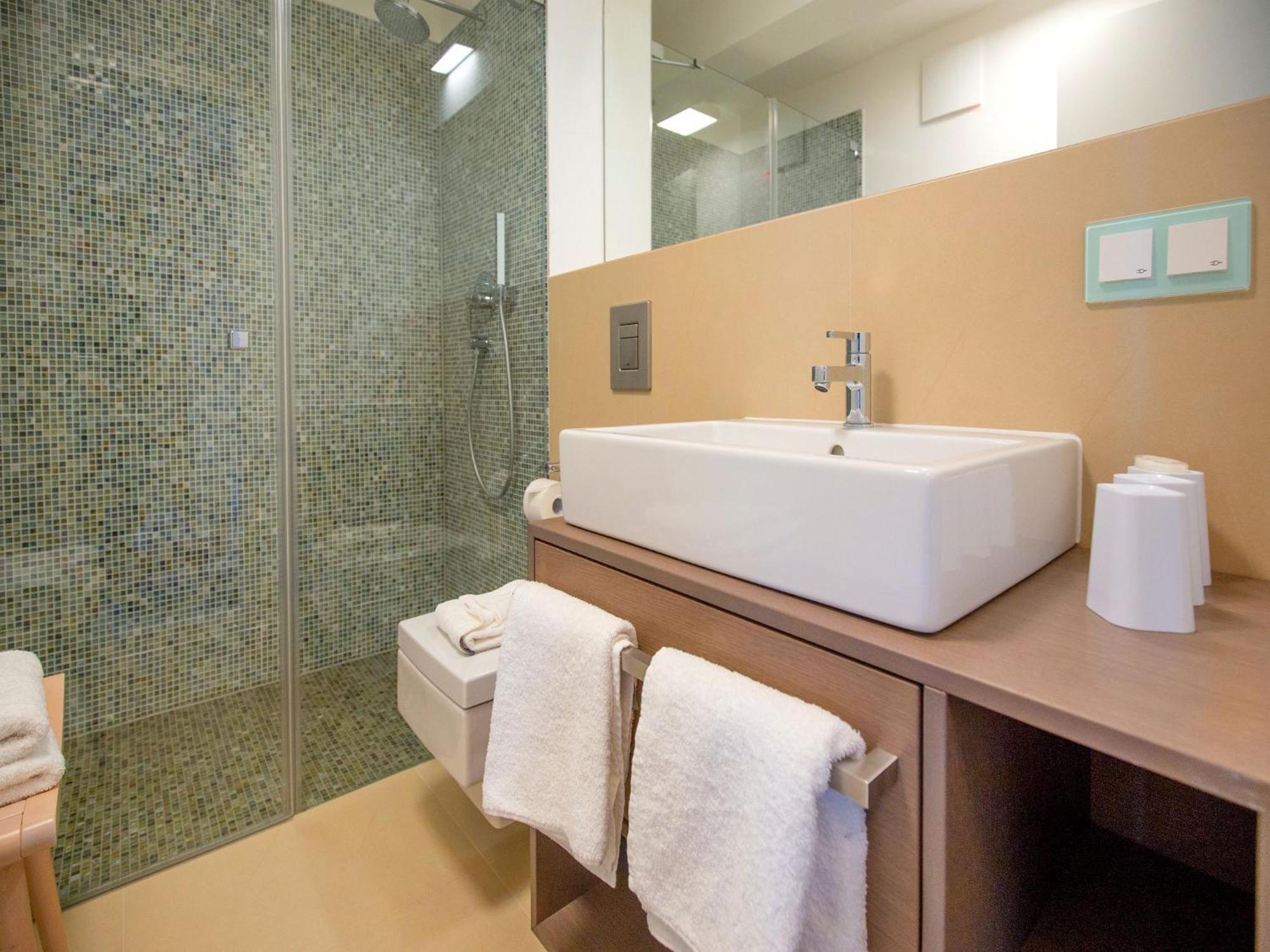 Duenenresidenz Prora - Ferienwohnung Mit Meerblick, 2 Schlafzimmern, Sauna Und Balkon Np-404 Остзебад Бинц Екстериор снимка